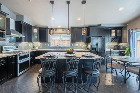 Kitchen - 831 Cactus Ct, Salinas, CA 93905 photo 1 of 4