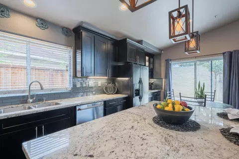 Kitchen - 831 Cactus Ct, Salinas, CA 93905 photo 3 of 4