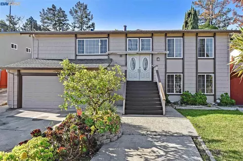 774 River View Dr, San Jose, CA 95111