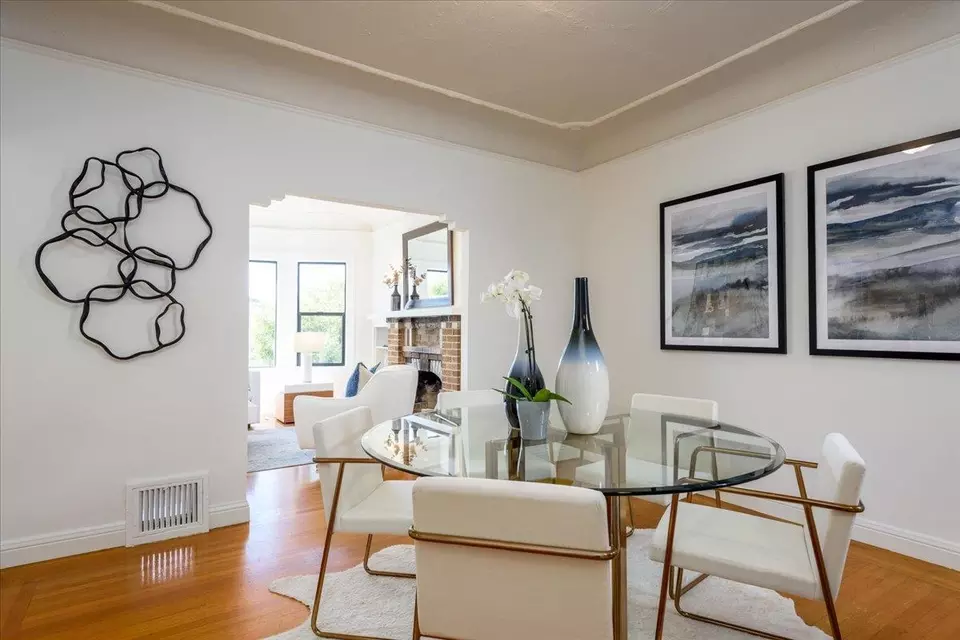 Dining - 1678 24th Ave, San Francisco, CA 94122 photo 2 of 2