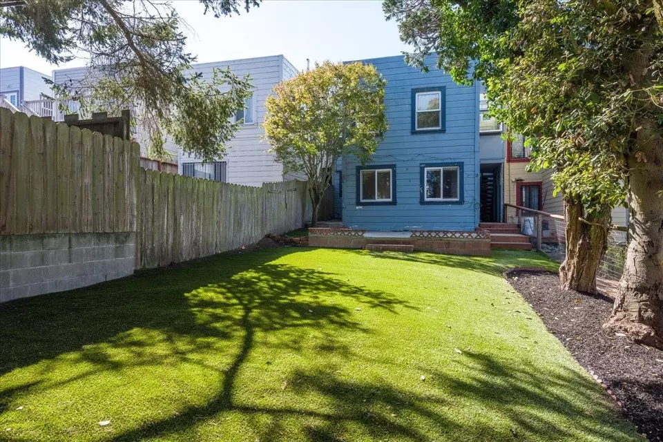 Exterior - 1678 24th Ave, San Francisco, CA 94122 photo 4 of 4