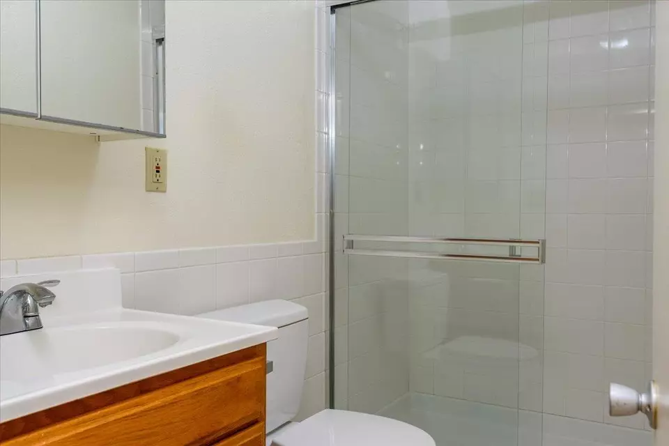Bath - 1678 24th Ave, San Francisco, CA 94122 photo 2 of 2