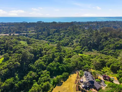 View/Area - 380 Mockingbird Ridge Rd, Watsonville, CA 95076 photo 6 of 12