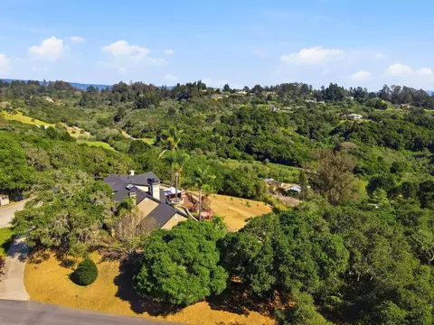 View/Area - 380 Mockingbird Ridge Rd, Watsonville, CA 95076 photo 10 of 12