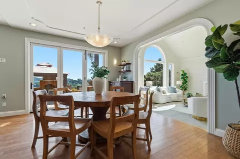 380 Mockingbird Ridge Rd, Watsonville, CA 95076