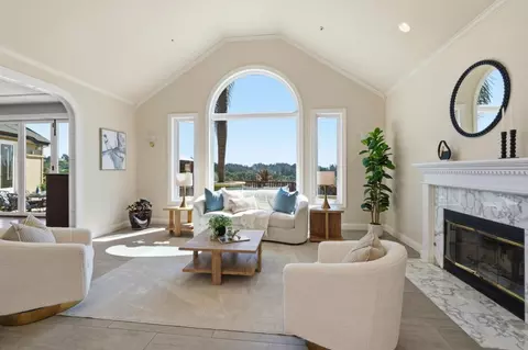 Living - 380 Mockingbird Ridge Rd, Watsonville, CA 95076 photo 1 of 5