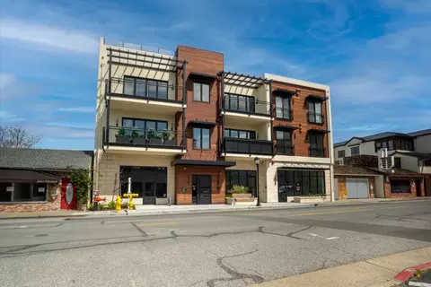 389 1st St 14, Los Altos, CA 94022