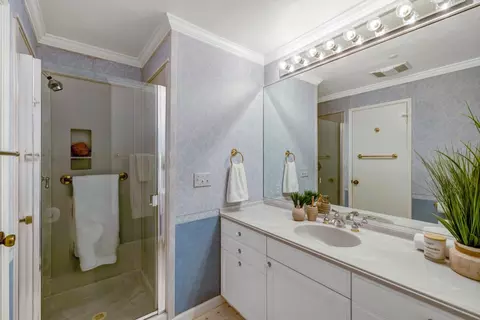 Bath - 16 Shepherds Knl, Pebble Beach, CA 93953 photo 4 of 4