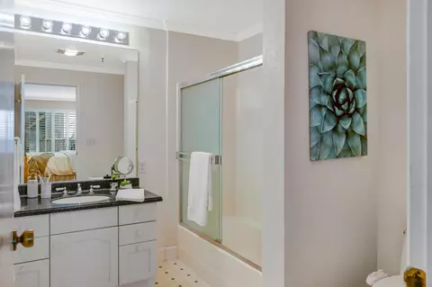 Bath - 16 Shepherds Knl, Pebble Beach, CA 93953 photo 3 of 4
