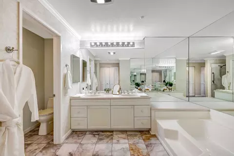 Bath - 16 Shepherds Knl, Pebble Beach, CA 93953 photo 2 of 4