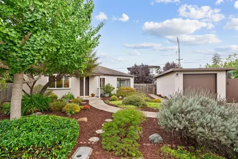 3136 Genevieve Ct, Palo Alto, CA 94303