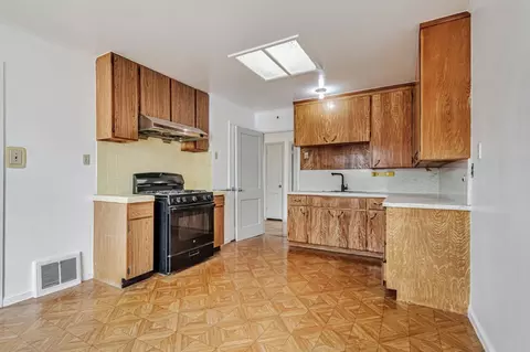 771 Delta St, San Francisco, CA 94134 photo 5