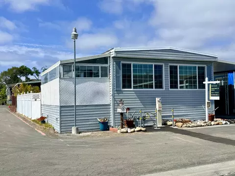 2155 Wharf Rd 12, Capitola, CA 95010