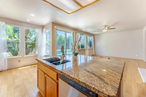 Kitchen - 769 Dody, Manteca, CA 95337 photo 4 of 4