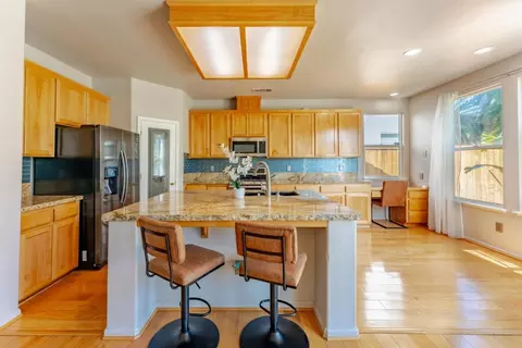 Kitchen - 769 Dody, Manteca, CA 95337 photo 1 of 4