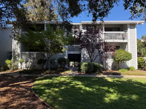 938 Clark Ave 48, Mountain View, CA 94040