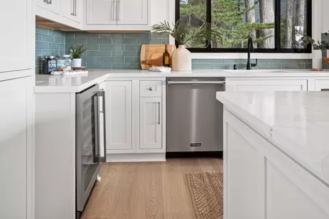 Kitchen - 4171 Sunset Ln, Pebble Beach, CA 93953 photo 5 of 5
