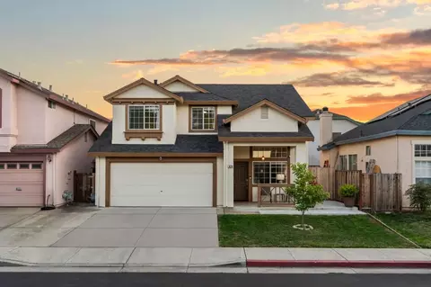 820 Woodcreek Way, Gilroy, CA 95020