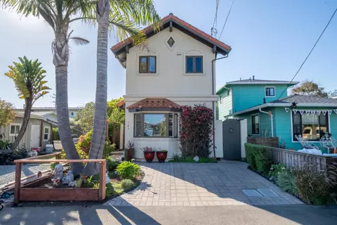 121 Anchorage Ave, Santa Cruz, CA 95062