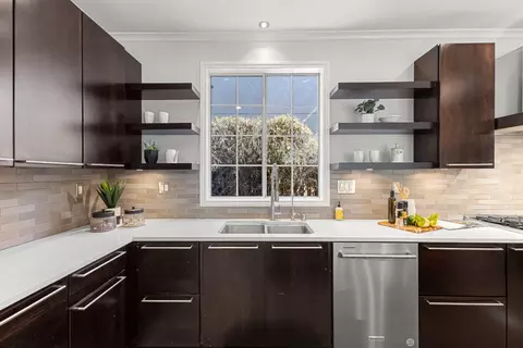 Kitchen - 940 Sunbonnet Loop, San Jose, CA 95125 photo 4 of 8