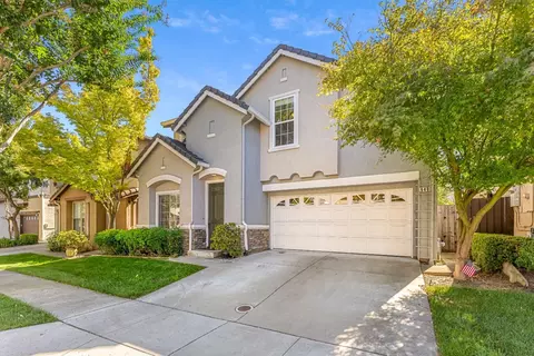 Exterior - 940 Sunbonnet Loop, San Jose, CA 95125 photo 5 of 7