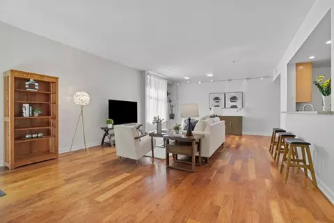 25 S 3rd St 301, San Jose, CA 95113