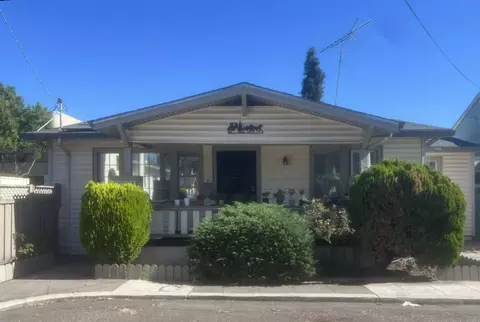 1225 Richard Pl, Hayward, CA 94541