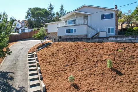 3123 Huntington Ct, Castro Valley, CA 94546