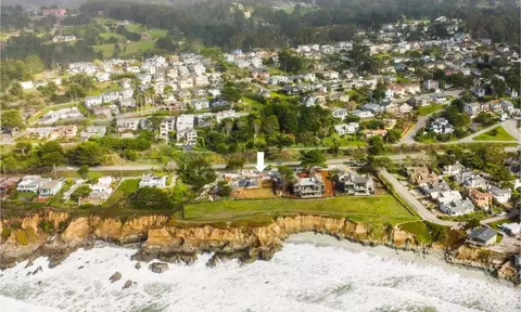 2180 Vallemar, Moss Beach, CA 94038
