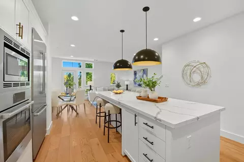 39193 State St, Fremont, CA 94538