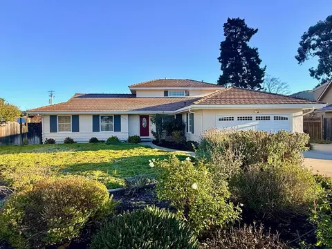 22720 Picador Dr, Salinas, CA 93908
