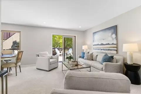 Living - 1136 Oddstad Blvd, Pacifica, CA 94044 photo 2 of 4