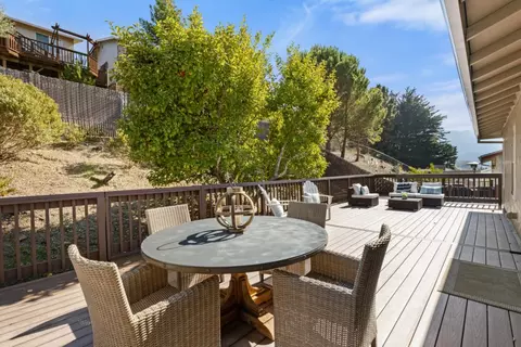 Exterior - 1136 Oddstad Blvd, Pacifica, CA 94044 photo 3 of 7
