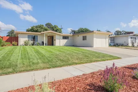 453 Carol Dr, Salinas, CA 93905