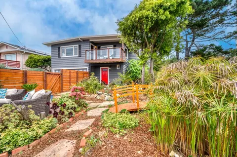 855 San Ramon Ave, Moss Beach, CA 94038