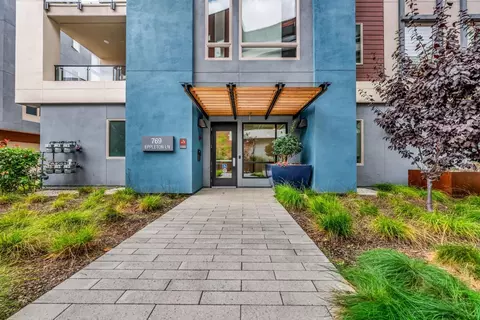 769 Eppleton Ln 302, Foster City, CA 94404