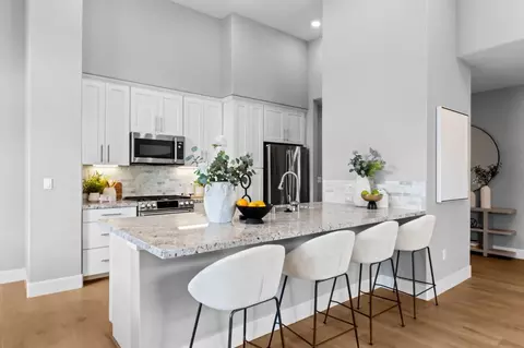 708 Thayer 404, Foster City, CA 94404