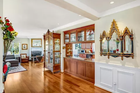 Entry Way - 127 16th St, Pacific Grove, CA 93950 photo 3 of 6