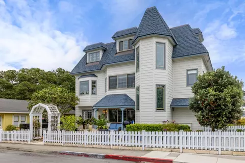 Exterior - 127 16th St, Pacific Grove, CA 93950 photo 2 of 4