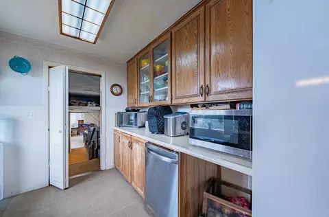 Kitchen - 905 W Blanco Rd, Salinas, CA 93908 photo 3 of 3
