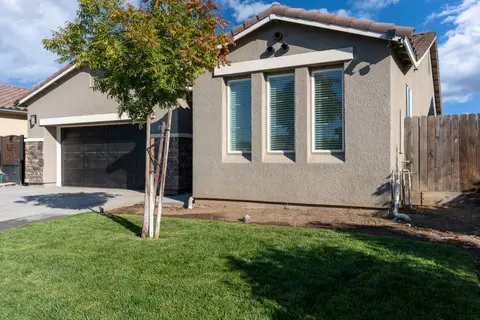 664 Amabile Dr, Los Banos, CA 93635