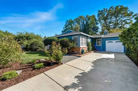 848 15th Ave, Menlo Park, CA 94025