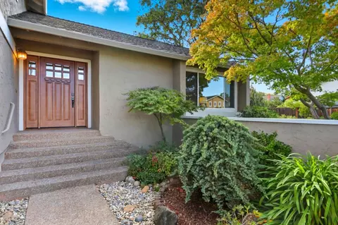 6605 Barnsdale Ct, San Jose, CA 95120