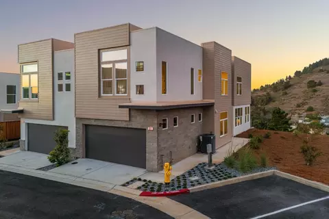 Exterior - 817 Fassler Ave, Pacifica, CA 94044 photo 4 of 8