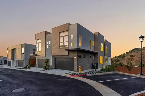 Exterior - 817 Fassler Ave, Pacifica, CA 94044 photo 6 of 8
