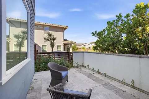 Exterior - 17214 Bowling Ct, Lathrop, CA 95330 photo 6 of 14
