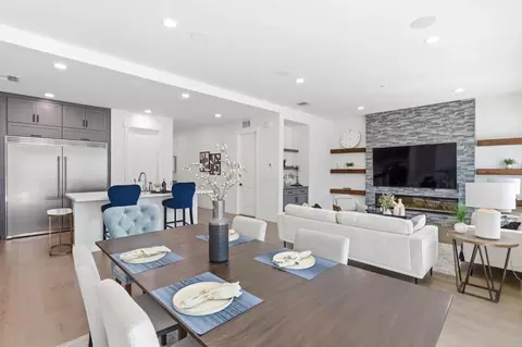 Dining - 17214 Bowling Ct, Lathrop, CA 95330 photo 4 of 5