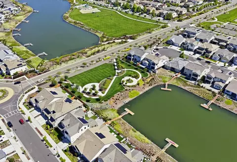 View/Area - 17214 Bowling Ct, Lathrop, CA 95330 photo 6 of 15