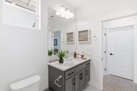 Bath - 17214 Bowling Ct, Lathrop, CA 95330 photo 2 of 2