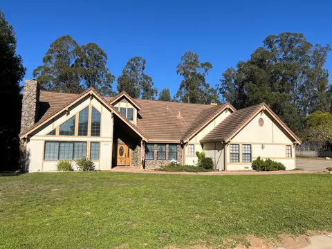 18426 Meadow Ridge Rd, Prunedale, CA 93907